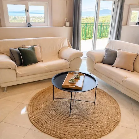 Апартаменты Sea View And Olive Trees *